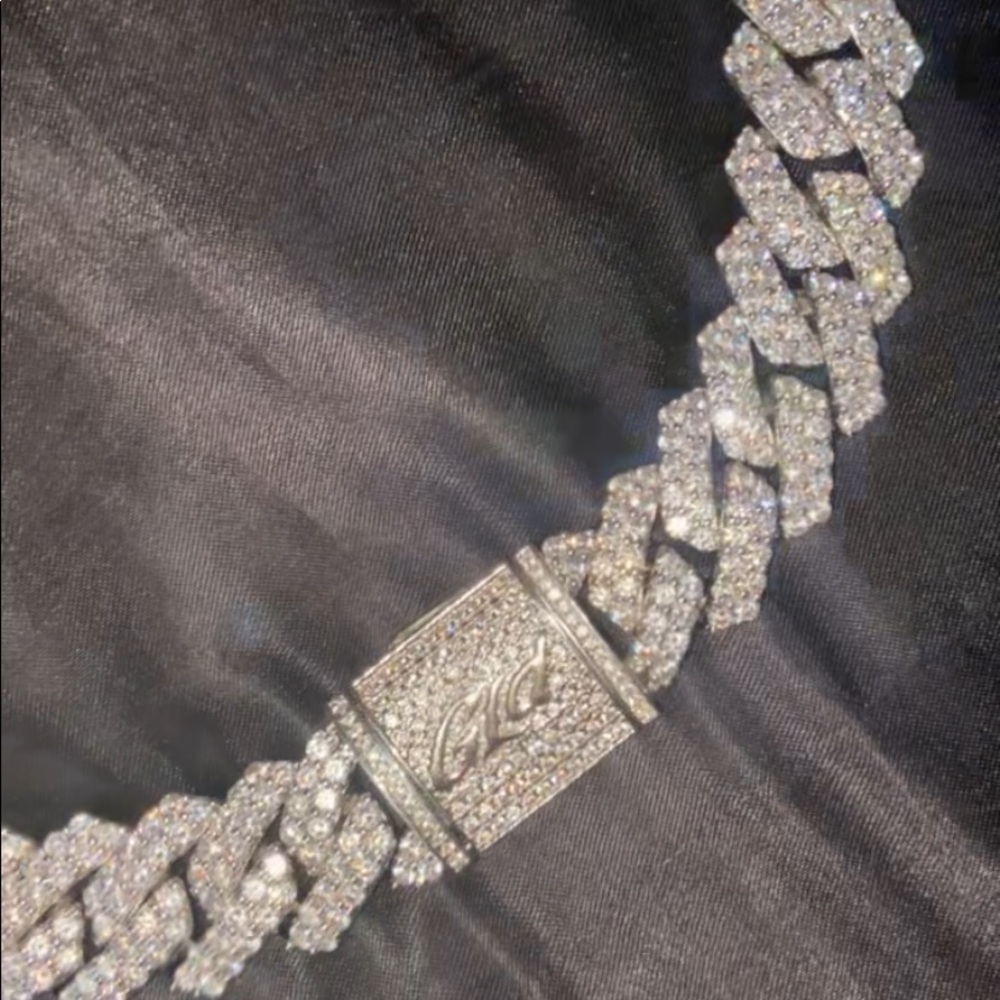 Diamond Prong Link Choker (19mm) in White Gold From TheGLDShop